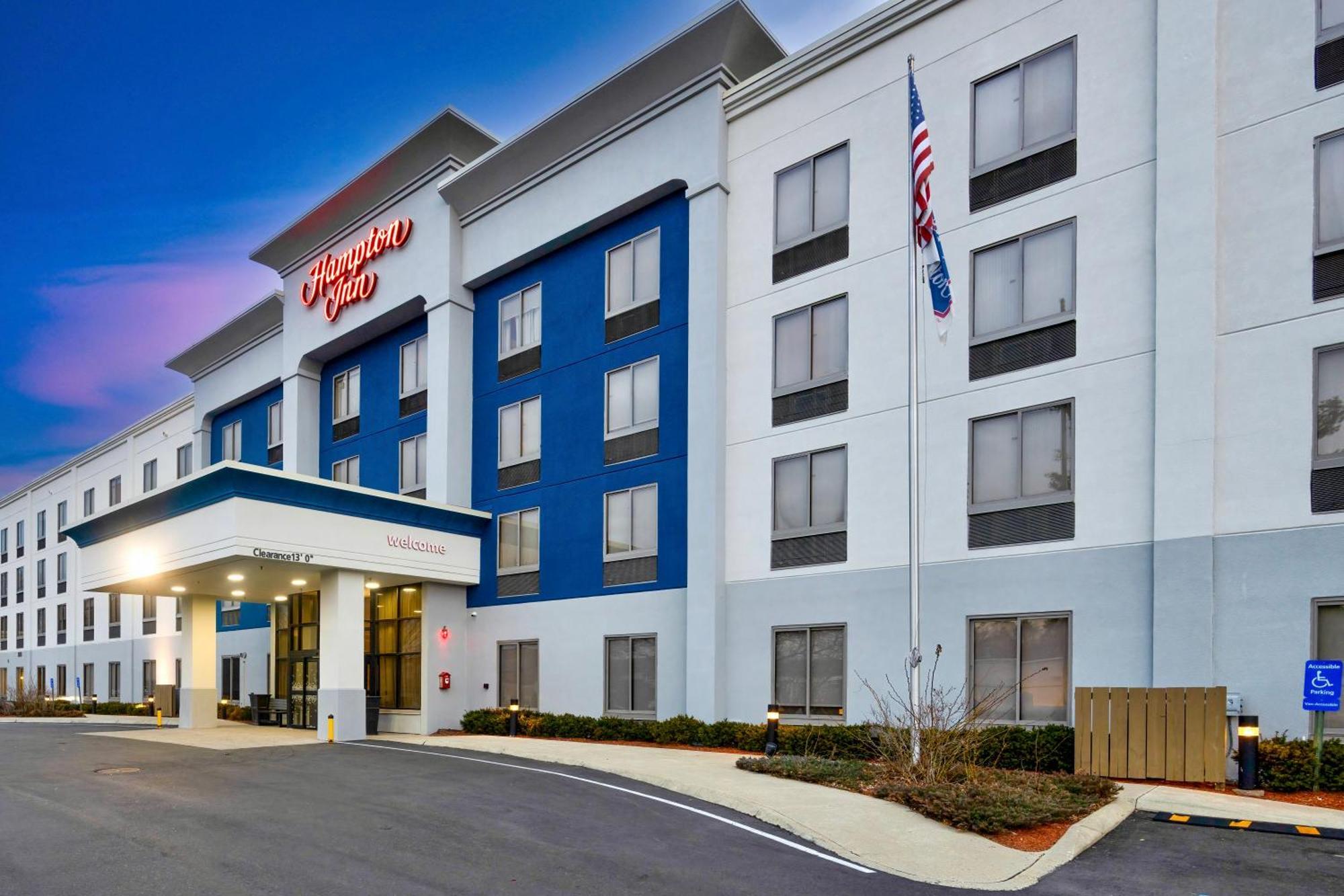 Hampton Inn Haverhill Exterior photo